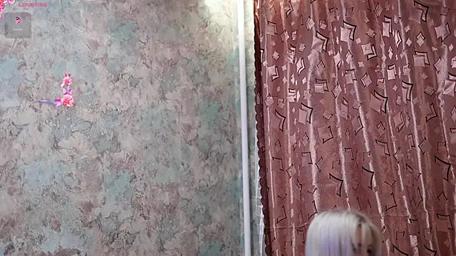 Snapshot of Yunakiss chatting on February 21, 7:48 pm Yunakiss online show from February 21, 7:48 pm