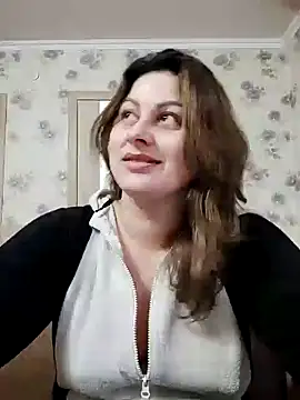 Snapshot of Soli9999 chatting on February 15, 2:14 pm Soli9999 online show from February 15, 2:14 pm