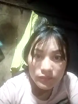 Snapshot of Momo-biki chatting on April 26, 10:51 pm Momo-biki online show from April 26, 10:51 pm