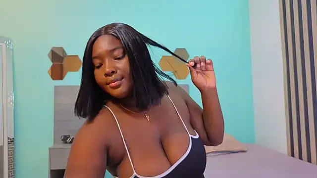 DanielaGil7 online show from April 22, 3:53 am