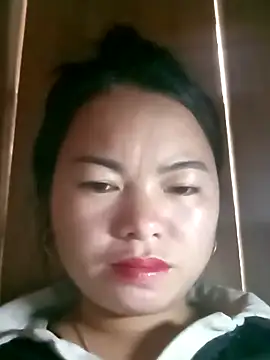 Snapshot of emlylyxinh chatting on February 10, 3:21 am emlylyxinh online show from February 10, 3:21 am