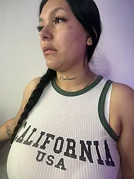 Miia  Taylor online show from March 3, 4:29 am