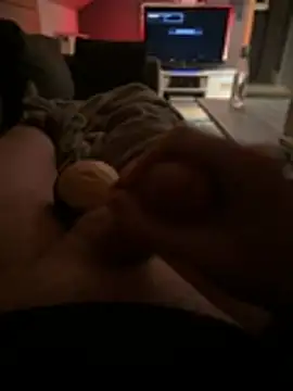 Snapshot of DasmannlicheModel chatting on February 12, 9:43 pm DasmannlicheModel online show from February 12, 9:43 pm