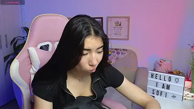 Snapshot of Sofiagomez777 chatting on February 2, 1:54 pm Sofiagomez777 online show from February 2, 1:54 pm