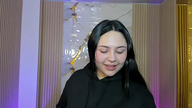 Siena Tay online show from April 5, 11:51 am