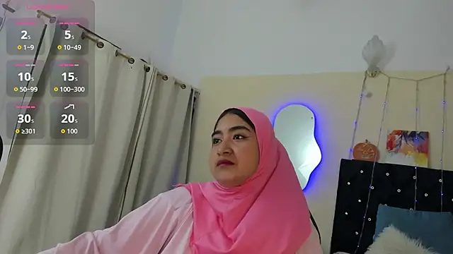 Snapshot of SamiraAwada chatting on April 30, 7:42 pm SamiraAwada online show from April 30, 7:42 pm