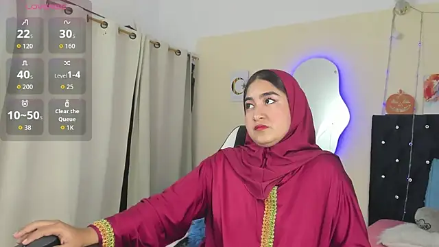 Snapshot of SamiraAwada chatting on May 20, 7:09 pm SamiraAwada online show from May 20, 7:09 pm