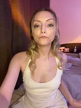 Leecey online show from February 1, 11:58 pm