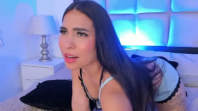 Snapshot of SussyFox chatting on February 13, 12:23 pm SussyFox online show from February 13, 12:23 pm