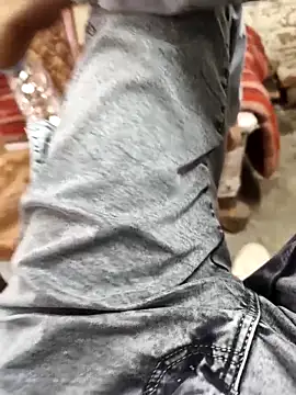 rubitrides11 online show from March 25, 7:47 am