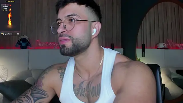 Snapshot of Jeremy_Harden chatting on February 20, 5:24 pm Jeremy Harden online show from February 20, 5:24 pm