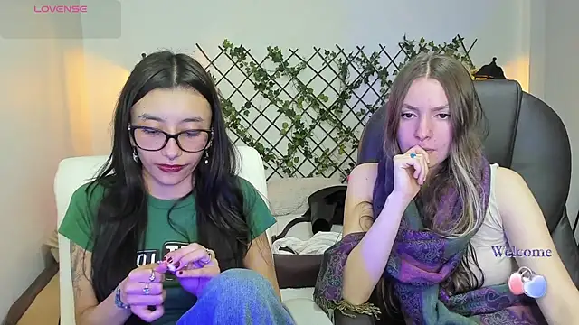 Snapshot of nana__rousse chatting on February 5, 12:48 am nana rousse online show from February 5, 12:48 am