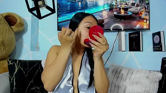 Snapshot of amy_noa chatting on April 30, 1:01 am amy noa online show from April 30, 1:01 am