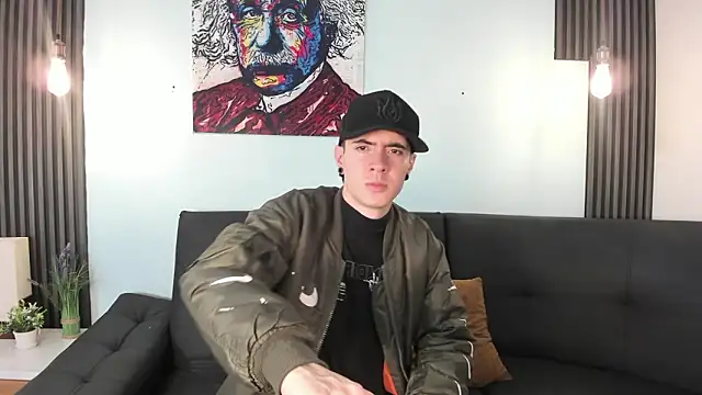 Lio      online show from February 15, 7:51 am