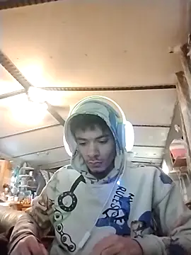 Snapshot of spooky425hd chatting on February 27, 10:21 pm spooky425hd online show from February 27, 10:21 pm