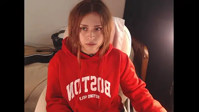 Lametaleralatina online show from March 6, 2:35 pm