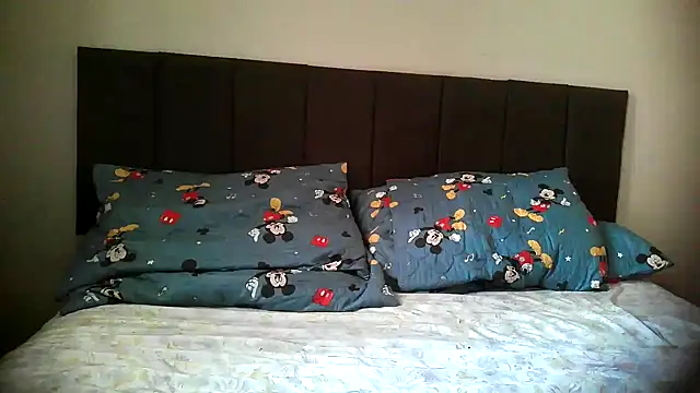 bialoba7 online show from April 26, 3:42 pm