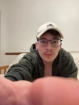 hungtwinkBR online show from June 29, 11:49 pm