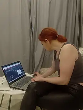 Snapshot of ValerieFisher chatting on February 20, 7:21 am ValerieFisher online show from February 20, 7:21 am