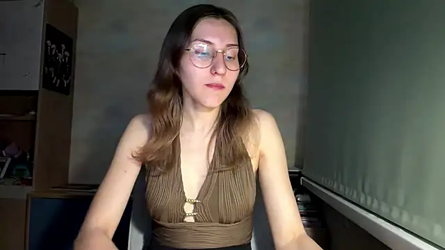 Snapshot of Miaaa_Moon chatting on June 23, 8:40 pm Miaaa Moon online show from June 23, 8:40 pm