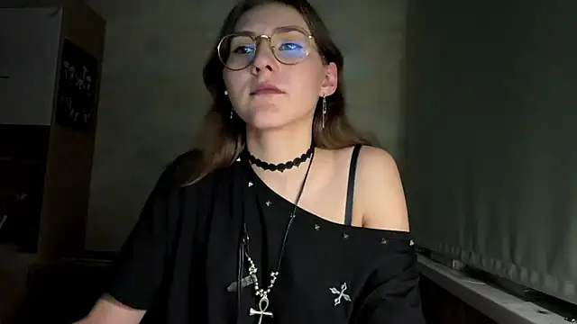 Snapshot of Miaaa_Moon chatting on July 16, 8:15 pm Miaaa Moon online show from July 16, 8:15 pm