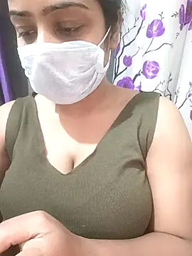 MidnightVibes  online show from March 18, 5:49 pm