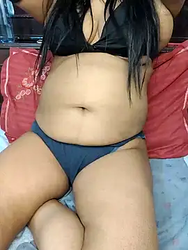 Snapshot of Red_Wine444 chatting on February 27, 8:09 pm Red Wine444 online show from February 27, 8:09 pm