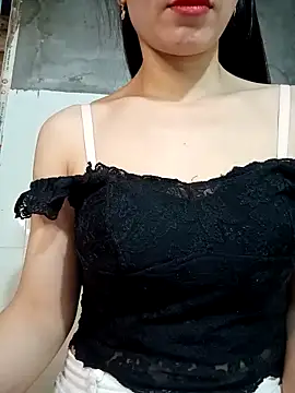 Snapshot of Vyvvyy69 chatting on February 12, 2:06 am Vyvvyy69 online show from February 12, 2:06 am