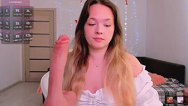 evilla brill online show from March 13, 8:32 am