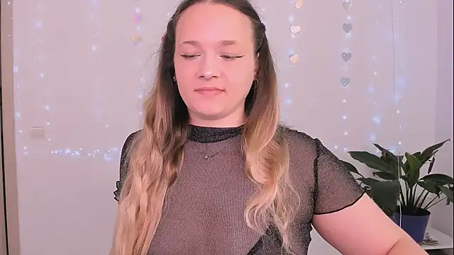 Snapshot of evilla_brill chatting on April 19, 11:42 am evilla brill online show from April 19, 11:42 am