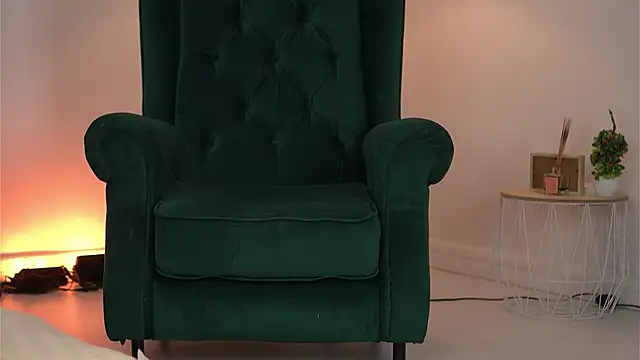 Snapshot of SvveetLuna chatting on May 14, 3:02 am SvveetLuna online show from May 14, 3:02 am