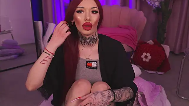 Snapshot of CassandraFoxy chatting on February 10, 5:33 am CassandraFoxy online show from February 10, 5:33 am