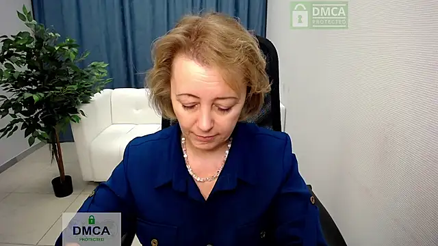 MONA W online show from February 19, 11:06 am