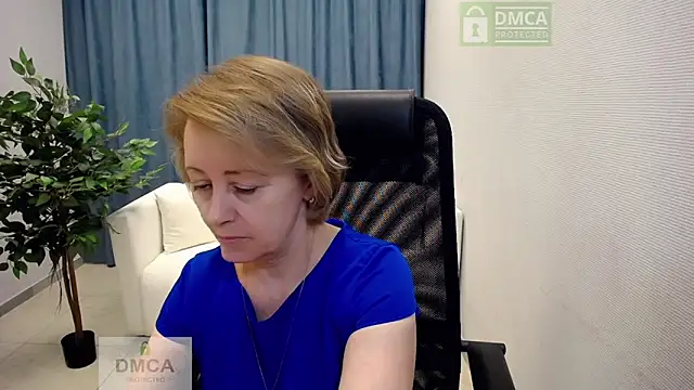 MONA W online show from April 23, 11:20 am