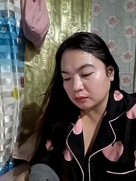 Snapshot of Zyramae_25 chatting on February 16, 1:07 pm Zyramae 25 online show from February 16, 1:07 pm