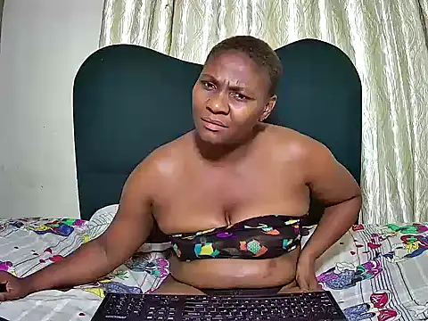 Snapshot of Exotic_FreakyQueen chatting on January 31, 7:11 pm Exotic FreakyQueen online show from January 31, 7:11 pm