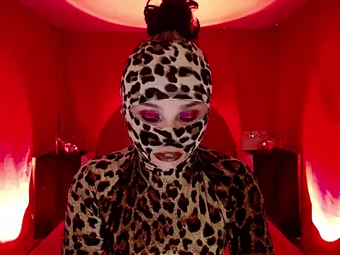 Snapshot of Mysterious_Mistress chatting on February 22, 6:35 am Mysterious Mistress online show from February 22, 6:35 am