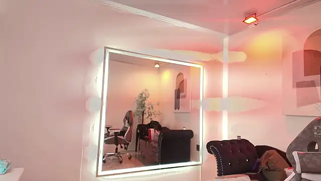 Madame scarlett online show from March 4, 11:38 am