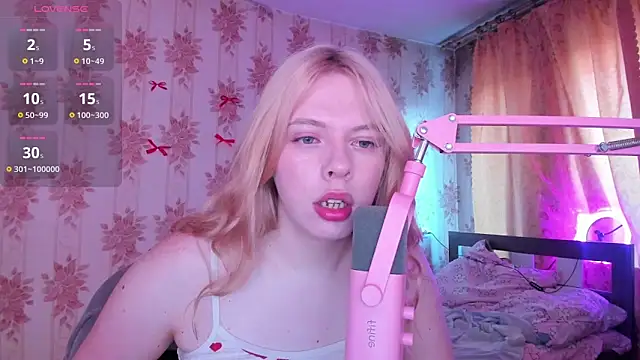 Cutie Bambi online show from July 27, 12:12 pm