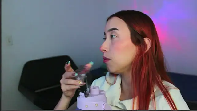 Snapshot of RoseSinsDonViktor chatting on February 20, 3:45 pm RoseSinsDonViktor online show from February 20, 3:45 pm