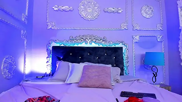 Lilith Naugthy online show from April 14, 11:49 am