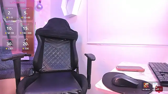 Snapshot of Bella_Miller1_ chatting on February 25, 5:44 pm Bella Miller1 online show from February 25, 5:44 pm