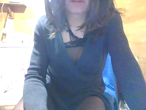 Snapshot of Luanatrav1 chatting on February 27, 11:05 pm Luanatrav1 online show from February 27, 11:05 pm