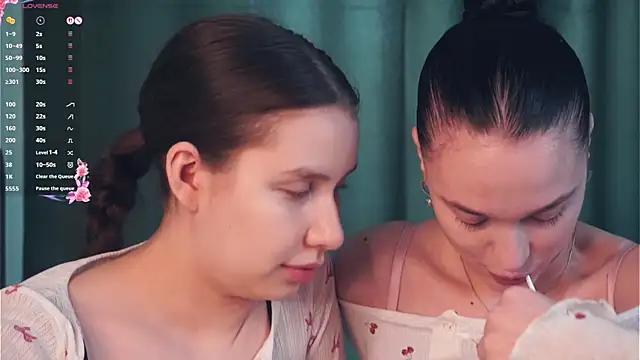 ZofiaSoshnik online show from April 2, 8:01 am