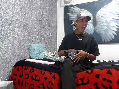 Snapshot of timmy_turner_x18 chatting on February 27, 2:00 am timmy turner x18 online show from February 27, 2:00 am