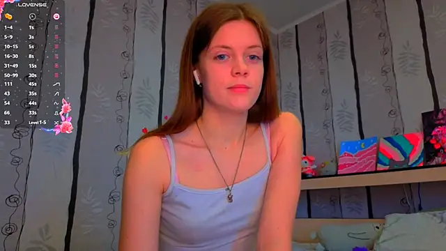 SueFerreyra online show from April 9, 8:42 am