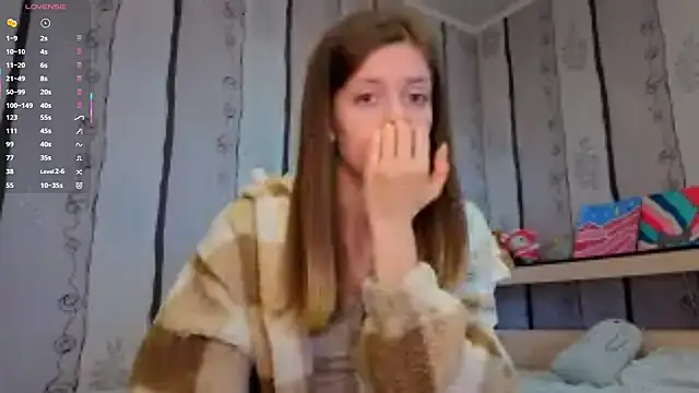 SueFerreyra online show from April 11, 8:51 am