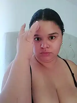 SamanthaStonee online show from February 5, 8:35 pm