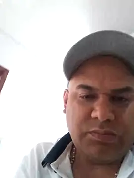 Snapshot of wessAndSandri chatting on February 13, 7:54 pm wessAndSandri online show from February 13, 7:54 pm