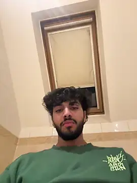 Snapshot of Sloppyking6969 chatting on February 19, 2:29 am Sloppyking6969 online show from February 19, 2:29 am